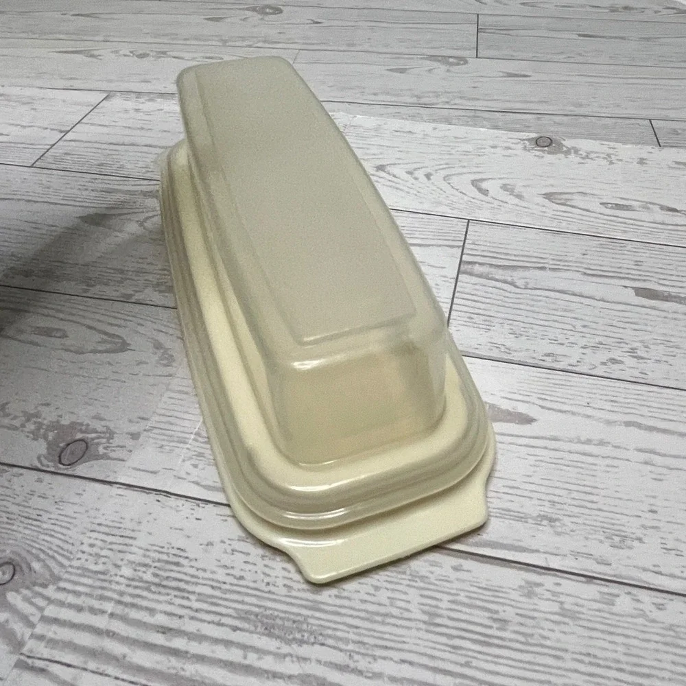 Rubbermaid Vintage Butter Dish 637 Almond Cream Two Piece Set with Lid